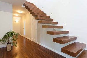 Escalier compact, la solution sur mesure aux contraintes d'espace
